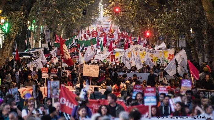 تظاهرات گسترده در ایتالیا علیه سیاست‌های مهاجرتی دولت