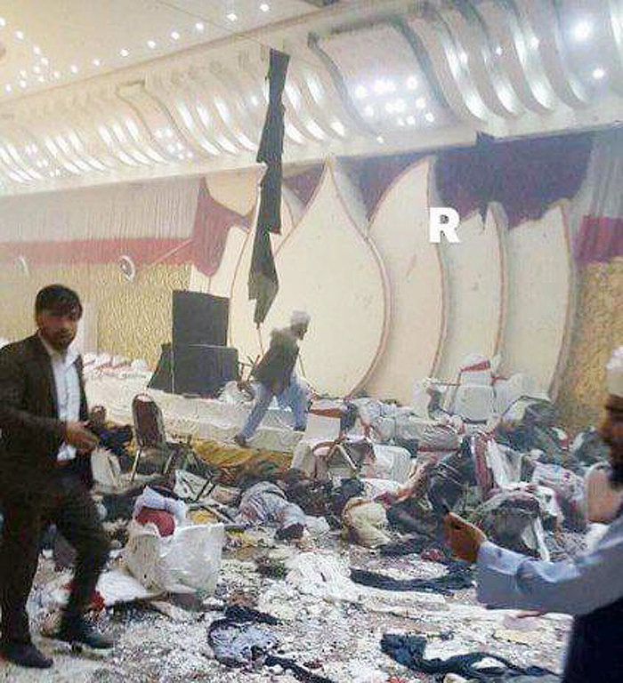 ۱۰۰ کشته و زخمی بر اثر انفجار در کابل