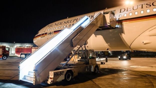آلمان درباره عمدی بودن نقص فنی هواپیمای آنگلا مرکل تحقیق می‌کند