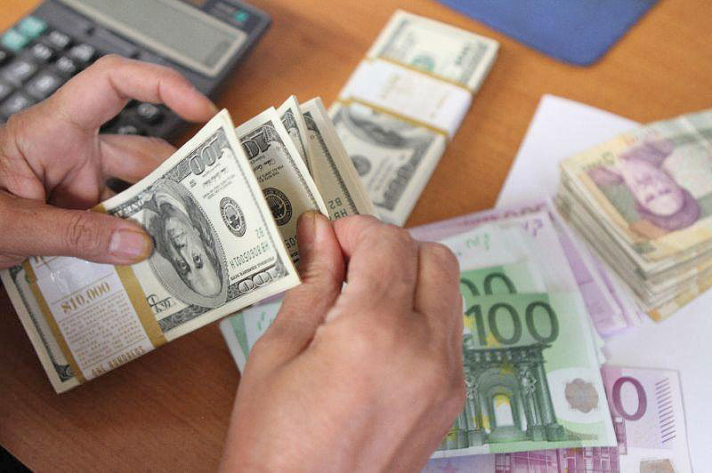 قیمت ارز در صرافی ملی | دلار وارد کانال ۹ هزار تومان شد