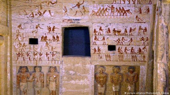 باستان‌شناسان مصری مقبره‌ای به قدمت ۴۴۰۰ سال را کشف کردند