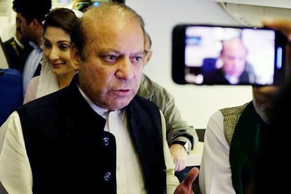 نخست‌ وزیر سابق پاکستان به ۷ سال حبس محکوم شد
