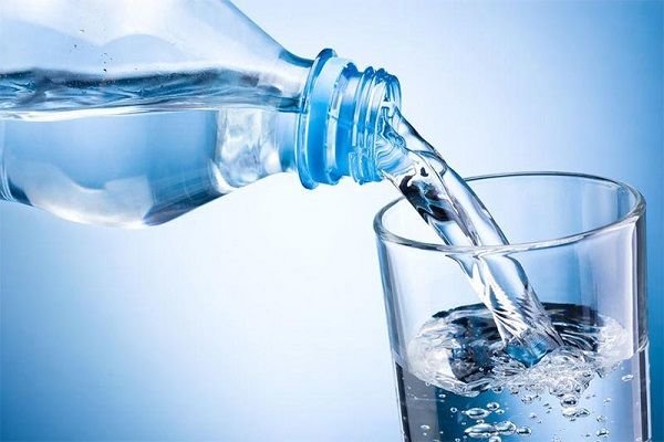 نوشیدن آب چه تاثیری در لاغر شدن دارد؟