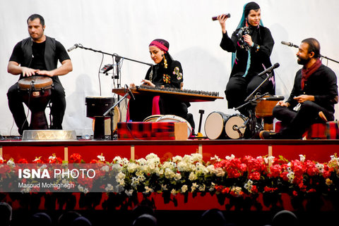 عکس | کنسرت گروه رستاک در سمنان
