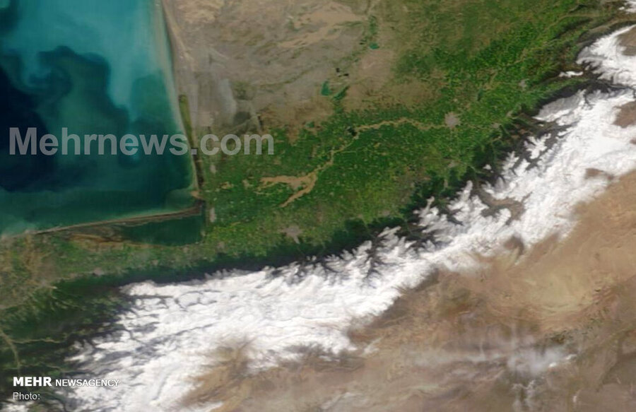 تصویر ماهواره از آق قلا  سه روز پس از سیل
