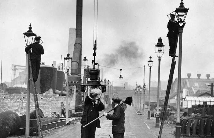 تصاویر واقعی از شغلهای منسوخشدهای که اسم آنها را هم نشنیدهاید