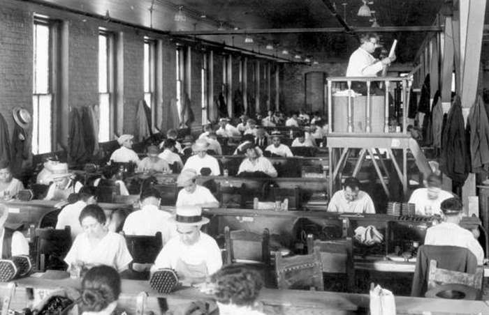 تصاویر واقعی از شغلهای منسوخشدهای که اسم آنها را هم نشنیدهاید