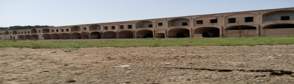 لوکیشن دیدنی فیلمها و سریالهای تاریخی در مرادآباد | کاروانسرای قجری حوالی روستای پلایین را دریابید