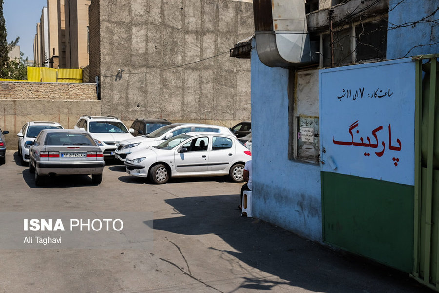 تعطیلی 170 پارکینگ عمومی در تهران/ ساخت پارکینگ‌های محله‌ای