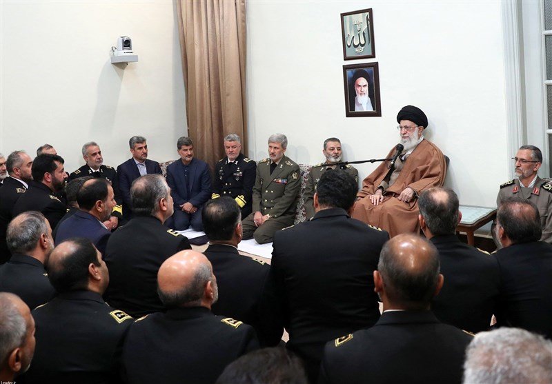 امام‌خامنه‌ای خطاب به فرماندهان نیروی دریایی: توانایی‌ خود را افزایش دهید تا دشمن جرأت تهدید نداشته باشند