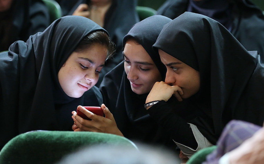 20 میلیون کاربر ایرانی اینترنت کمتر از 20 سال سن دارند