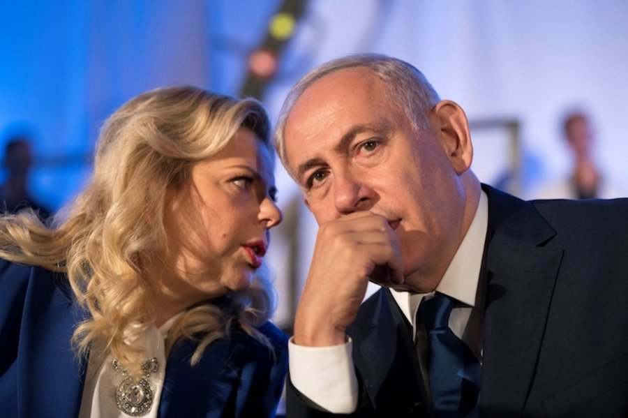 نتانیاهو  و همسرش