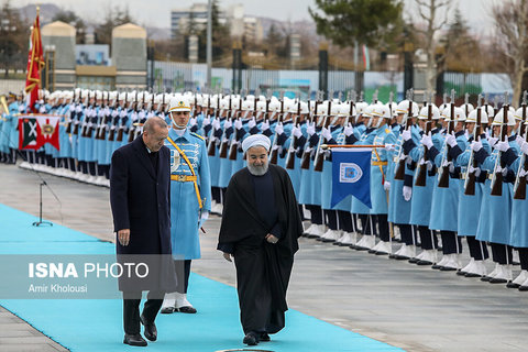 سفر رییس جمهور به ترکیه - استقبال رسمی رجب طیب اردغان از حسن روحانی در انکارا