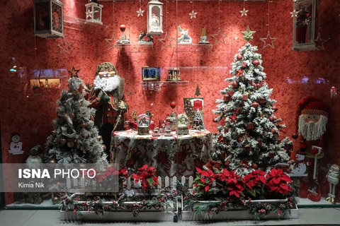 خرید کریسمس در تهران (عکس)