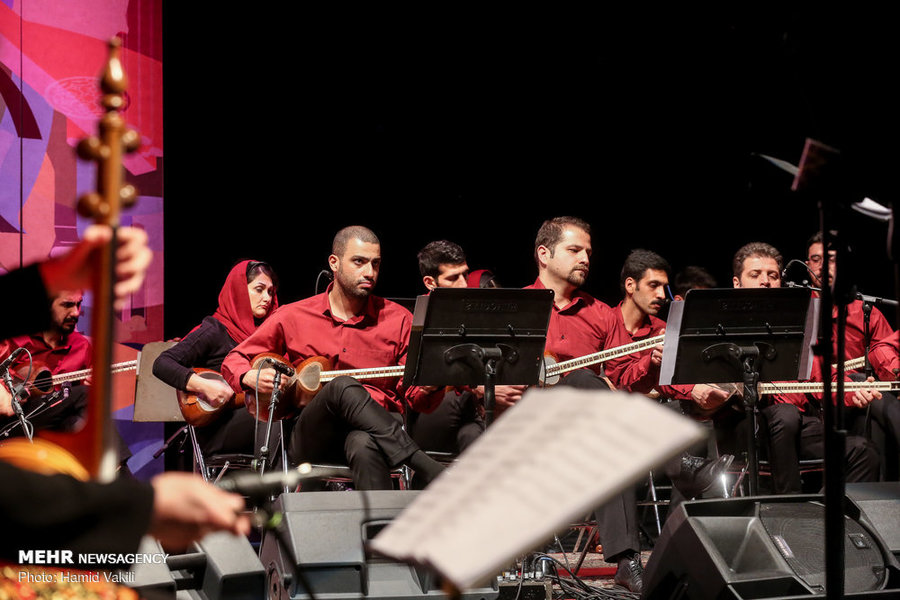 چهارمین روز از سی و چهارمین جشنواره موسیقی فجر در برج آزادی