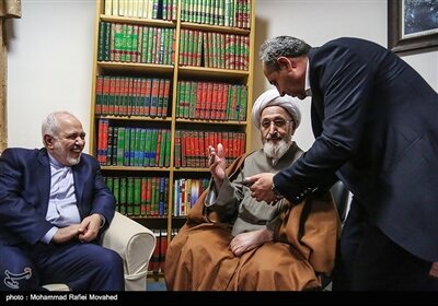 دیدار محمدجواد ظریف وزیر امور خارجه با آیت الله جعفر سبحانی