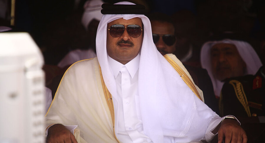 خروج ناگهانی امیر قطر از اجلاس سران عرب