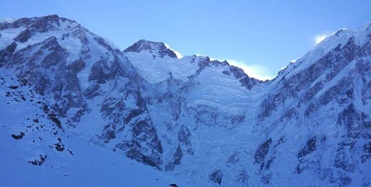 کوهنورد مالزیایی پس از دو روز در ارتفاع 7500 متری پیدا شد