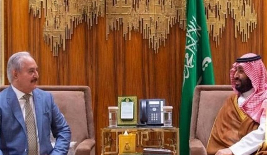 گاردین: ردپای شاهزاده سعودی در جنگ یمن؛ حمله حفتر به طرابلس بعد از دیدار با بن سلمان بود