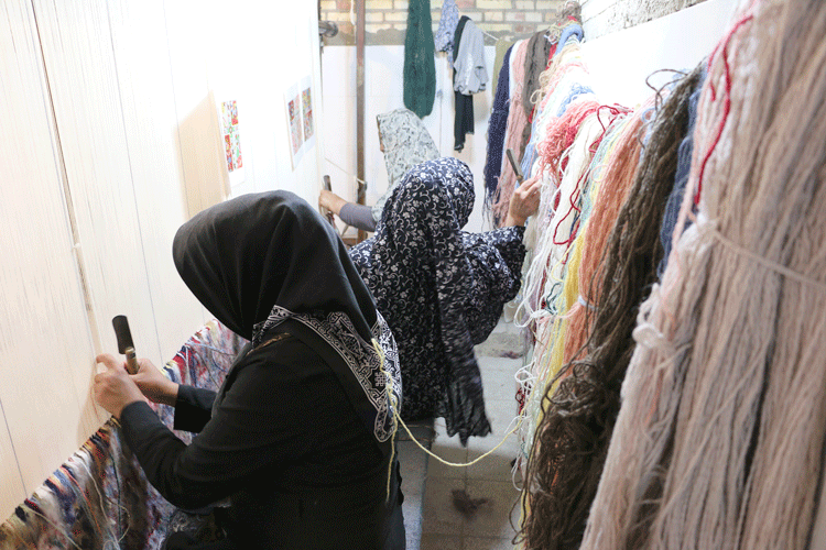 زنان قالی باف قزوین