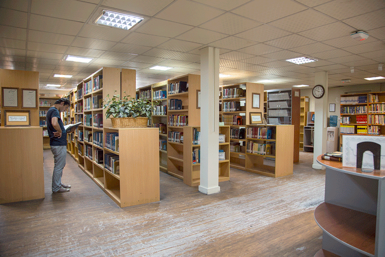 کتابخانه البرز