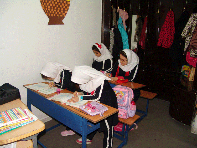 آموزش در مدارس کردستان