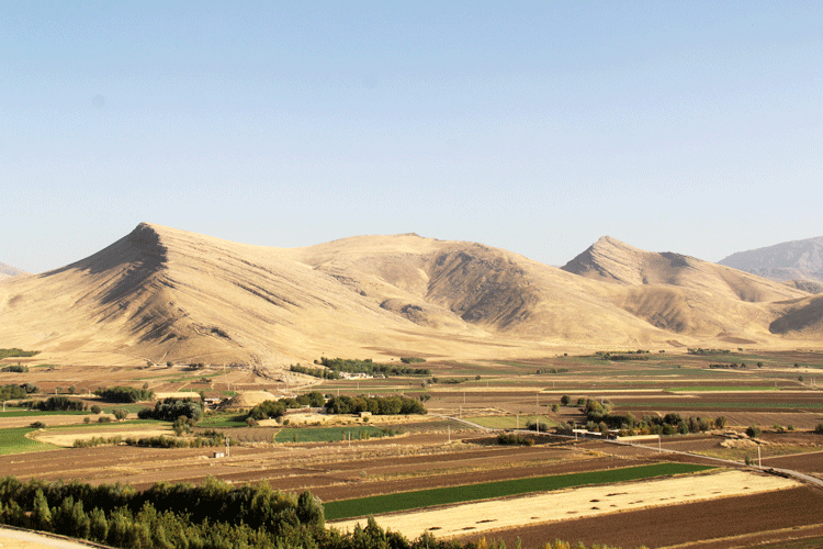 تپه‌های تاریخی در ازنا و اليگودرز