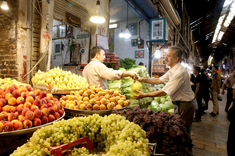 تفاوت قیمت‌ میوه؛ ‌از باغ تا مغازه