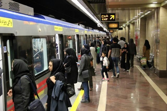 درگیری خونین دو جوان در بخش بانوان مترو شهری مشهد