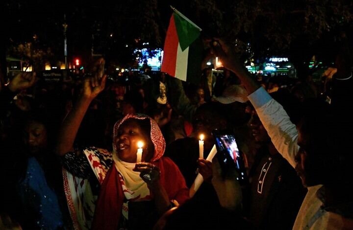 قطع برق هم مانع برگزاری اعتراض های شبانه سودانی ها نشد