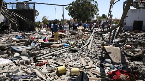 حمله هوایی به کمپ مهاجران در لیبی
