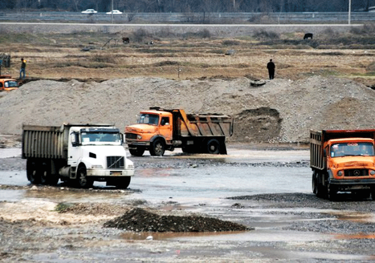 برداشت غيراصولي از حريم رودخانه‌ها