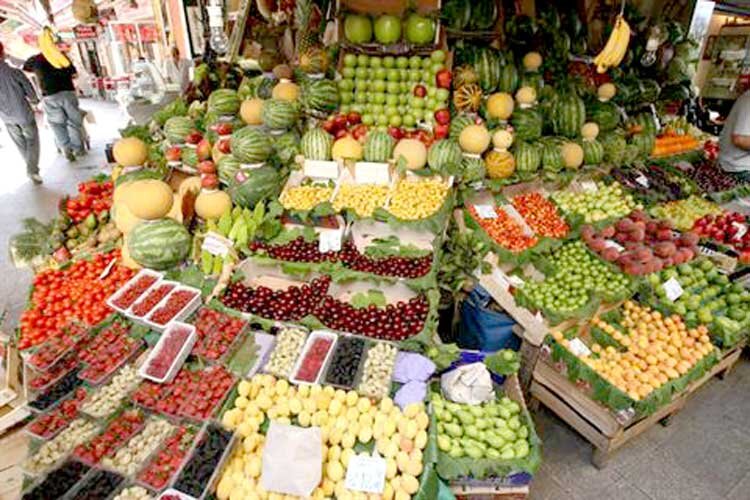 نوبرانه‌های ارزان در بازار میوه ارومیه