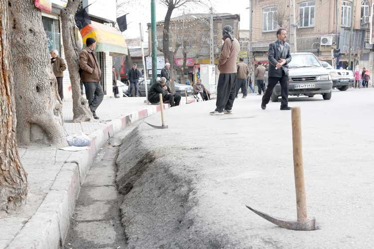 آوار مشکلات بردوش کارگران ساختمانی