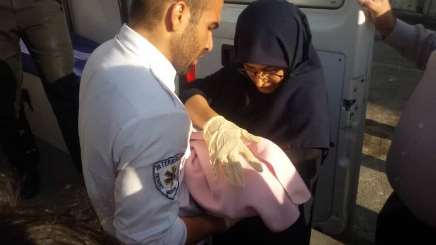 تولد نوزاد دختر در ايستگاه دروازه دولت