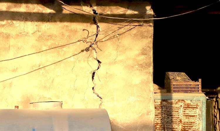 خسارت زلزله به خانه‌های روستایی چرام