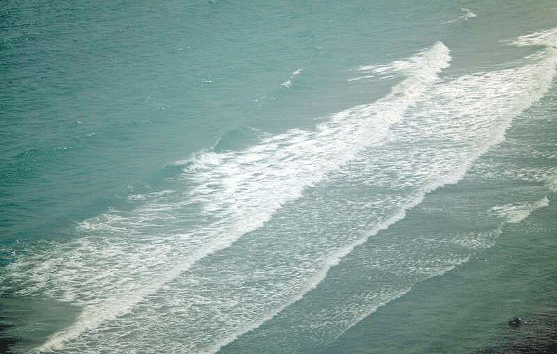 دریای عمان، تنگه هرمز و خلیج فارس مواج است