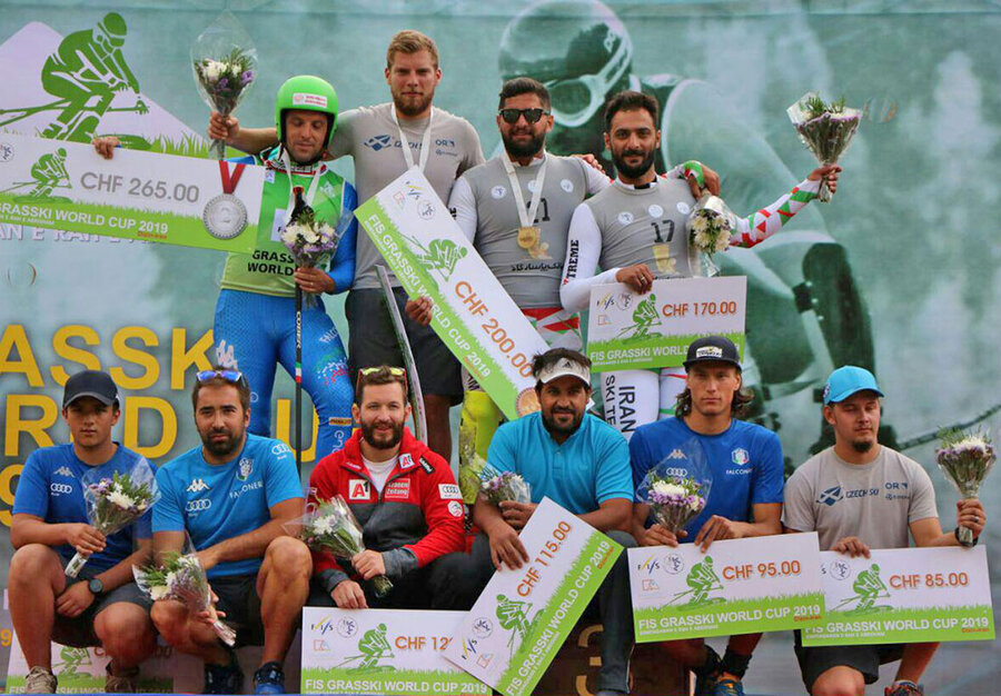 قهرمانان اسكي روي چمن