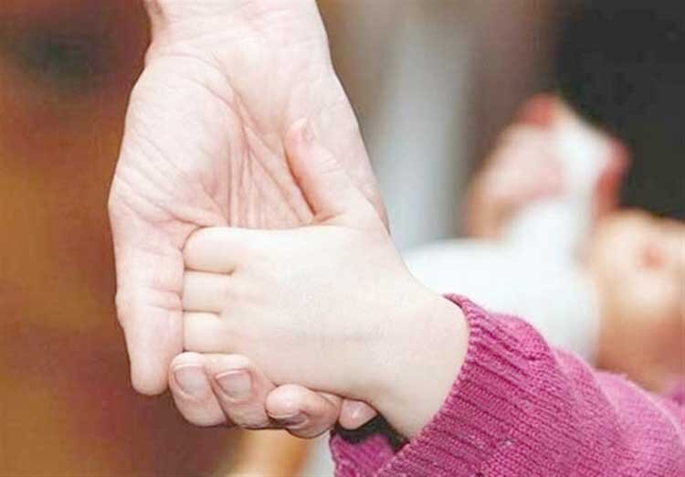 راه طولانی کودکان بی‌سرپرست تا آغوش گرم خانواده