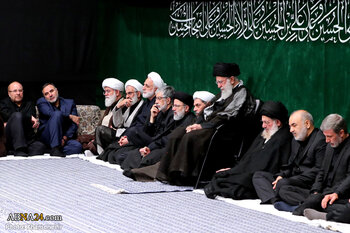 مراسم عزاداری شب عاشورای حسینی در محضر رهبر معظم انقلاب برگزار شد
