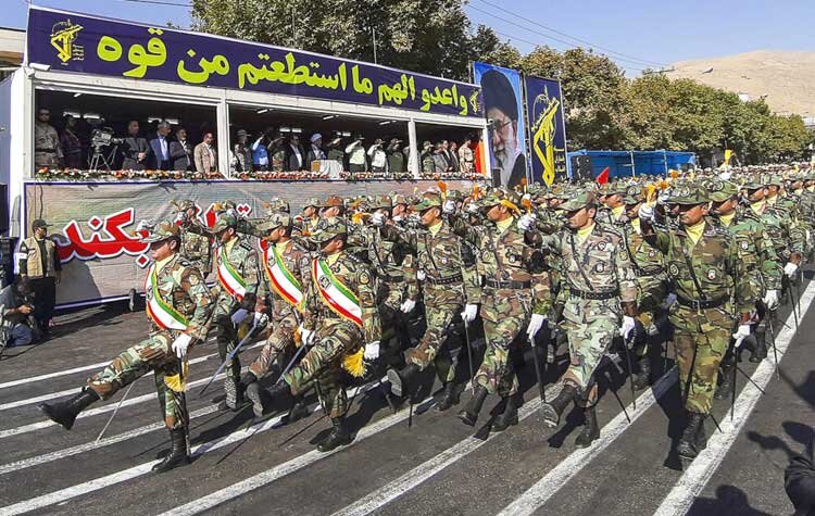 رژه اقتدار نیروهای مسلح در 3 استان
