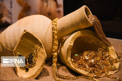 تصوير| نمایشگاه بین‌المللی صنعت فلزات گرانبها و طلا در اصفهان