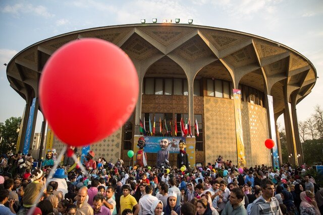 جشنواره بین‌المللی نمایش عروسکی تهران‌