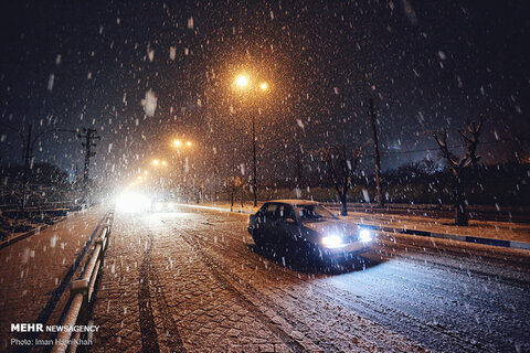 بارش برف شبانه در همدان