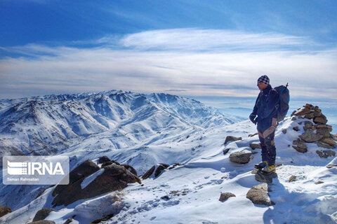 صعود کوهنوردان کرمانشاهی به الوند