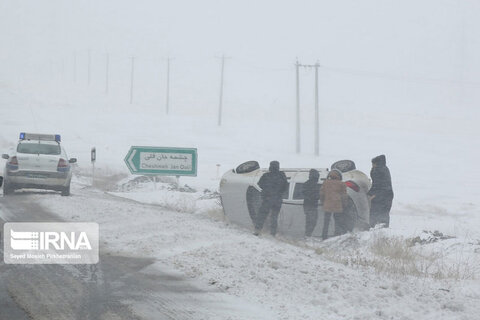 کولاک برف در جاده‌های کردستان‎