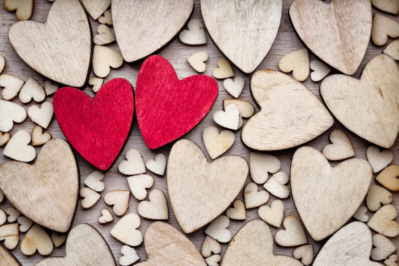 ۵ زبان عشق که زندگی‌ زناشویی شما را از طلاق دور می‌کند