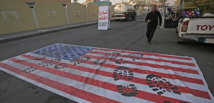 پرچم آمریکا در عراق