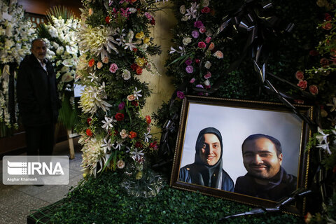 مراسم یادبود دو تن از جان‌باختگان حادثه سقوط هواپیمای اوکراین