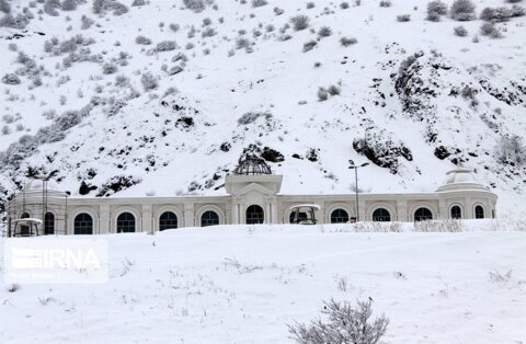 برف در گردنه حیران